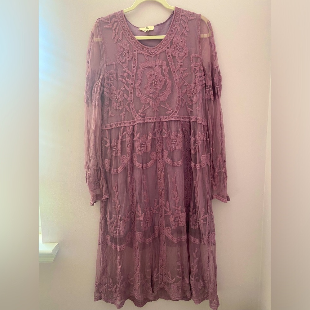Boho Long Sleeve Sheer Lace Overlay MIDI Dress